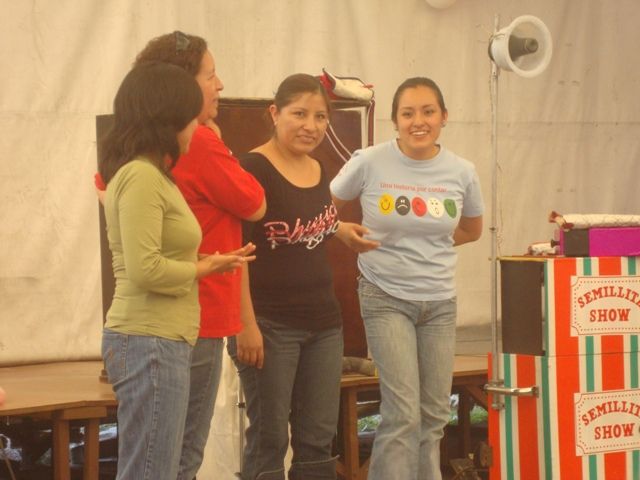 Quien se pondra el traje de payaso?
